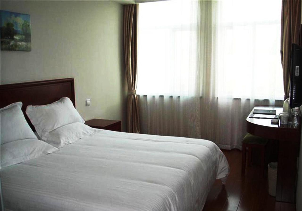 Greentree Inn Suzhou Guanqian Yangyuxiang Metro Station Business Hotel Exterior photo